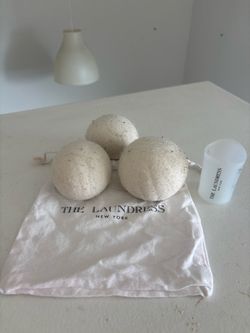 The Laundress Wool Dryer Balls with Laundry Measuring Cup