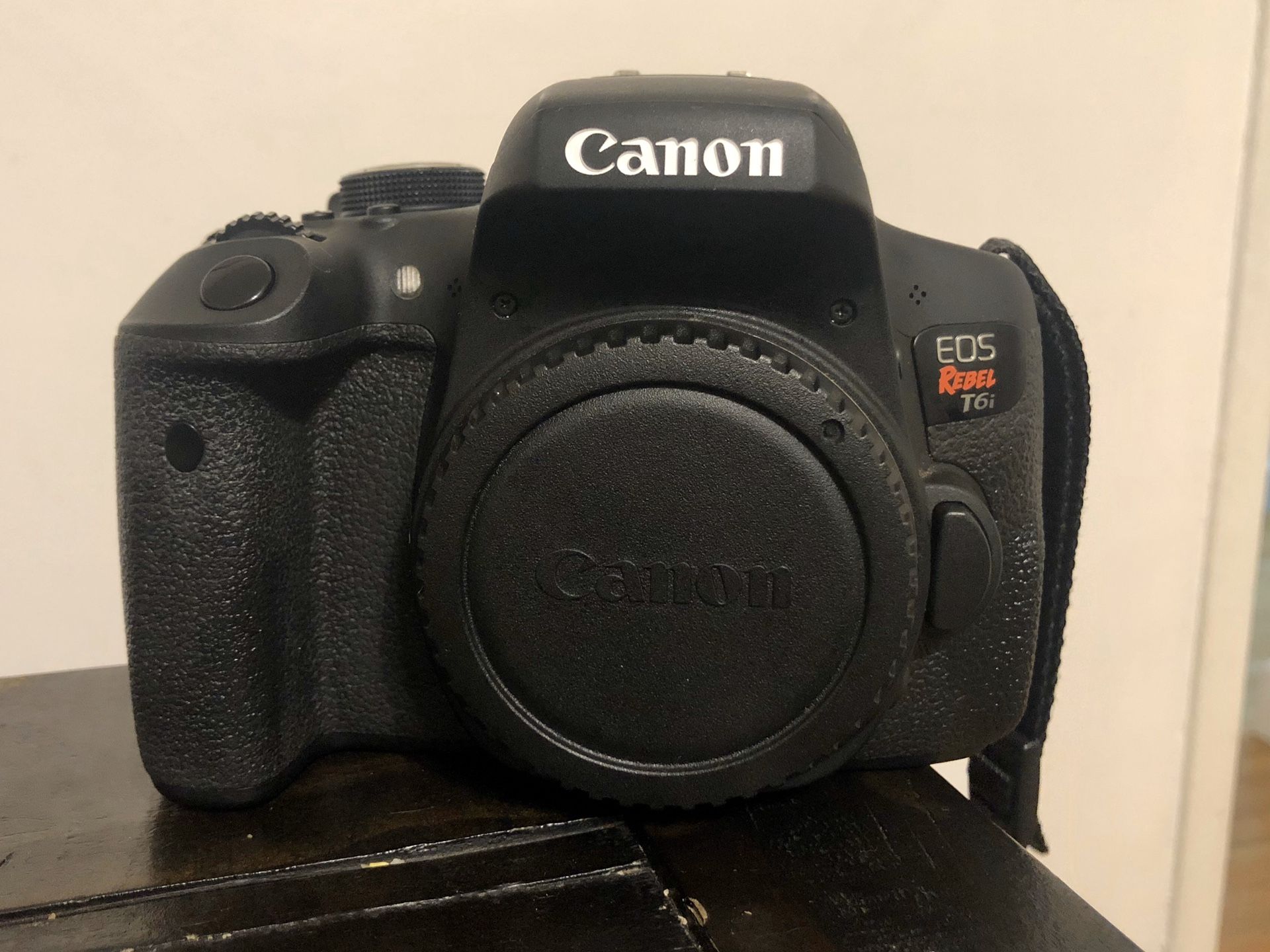 Canon T6i (Body only) w/battery and charger