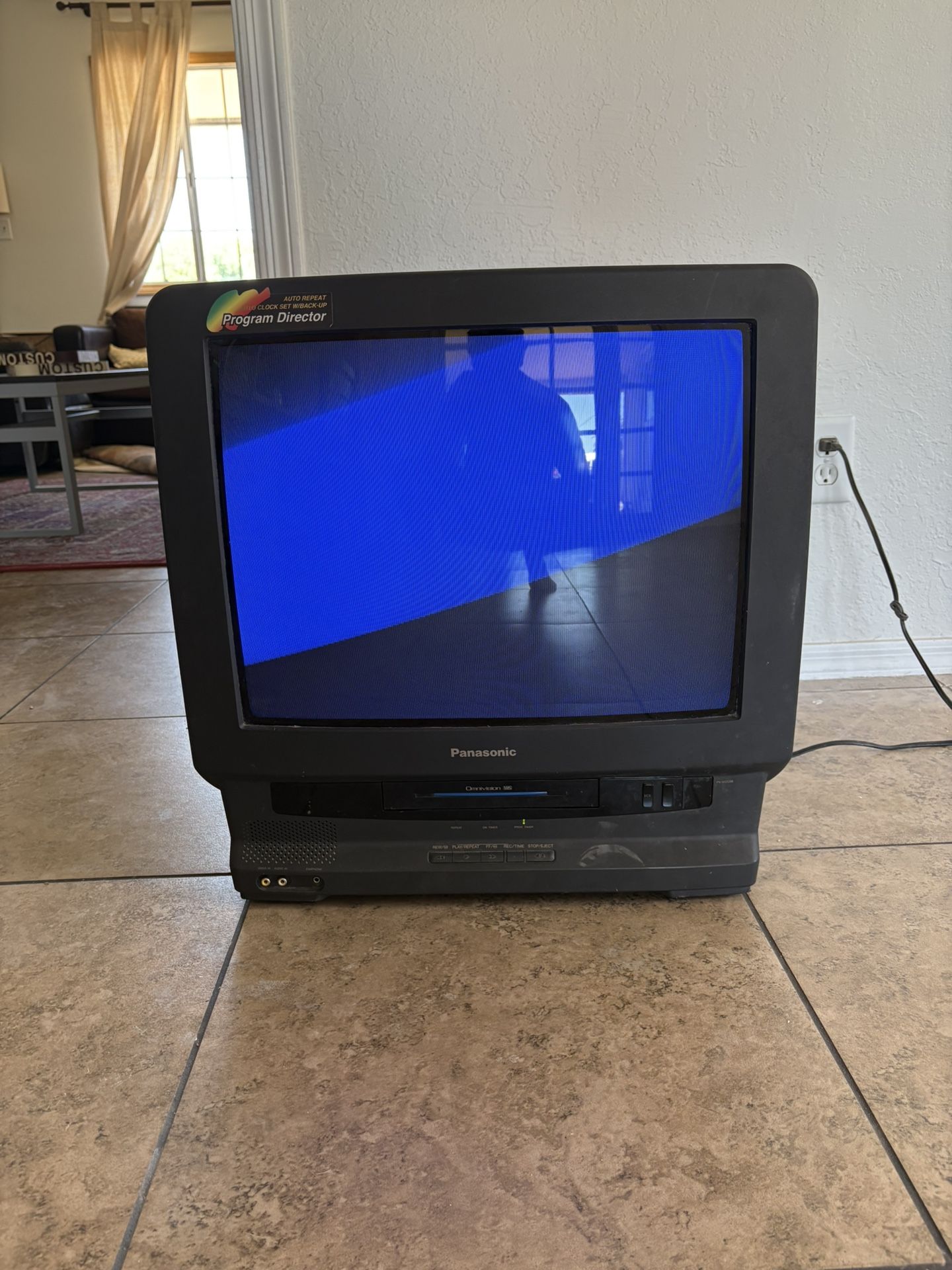 Panasonic PV-M2036 CRT TV/VCR Combo