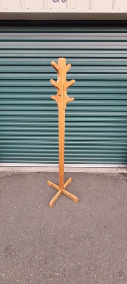 67" Wooden Coat Rack