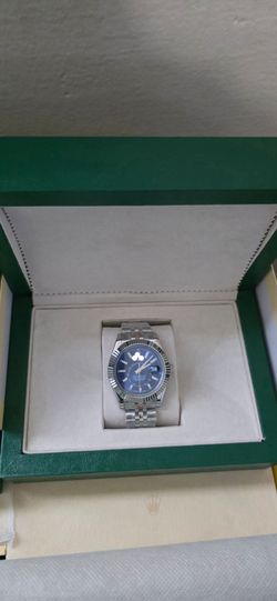 Men's luxury watch