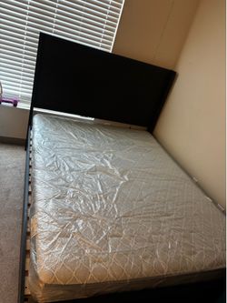 Queen bed