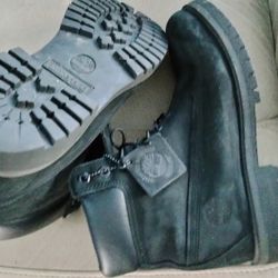 Men's size 7 Timberland boots 