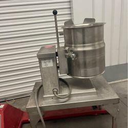 Cleveland KET6T Table Top Tilting Electric Steam Kettle  Restaurant Equipment