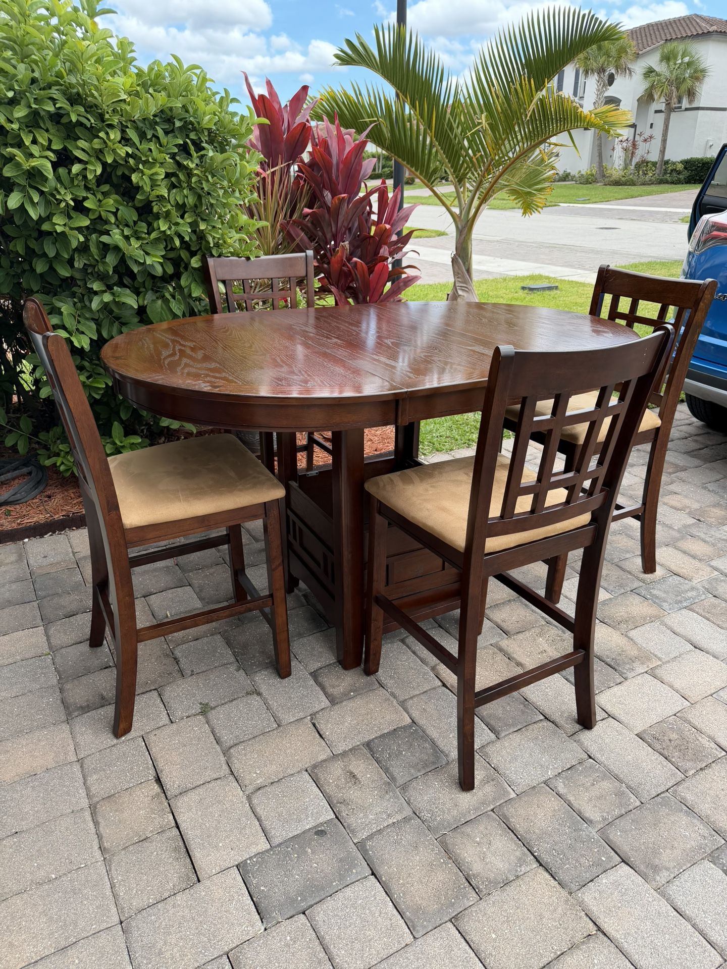 LUX WOOD TABLE CHAIRS SET