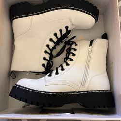 Womens White Boots
