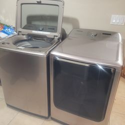Washer and dryer set