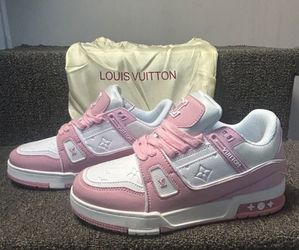 Louis Vuitton Training Sneaker Pink. - eur 41 (Size 8)