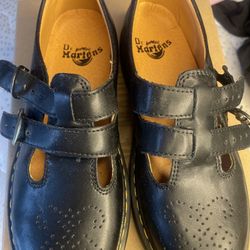 Dr. Martens 
