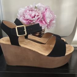 Women’s Size 10 Wedge Sandals