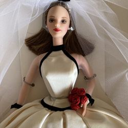 Vintage 1997 Vera Wang "Barbie" Limited Edition Bridal Collection Doll, New
