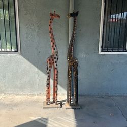 (2) Giraffe Decor