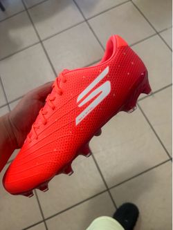 Soccer cleats
