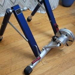 1up USA Indoor Bike Trainer