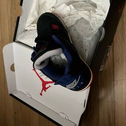 Air Jordan 4 Retro