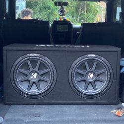 Kicker Comp Dual 12 Inch Subwoofers With Kicker 400.1 Mono Amp