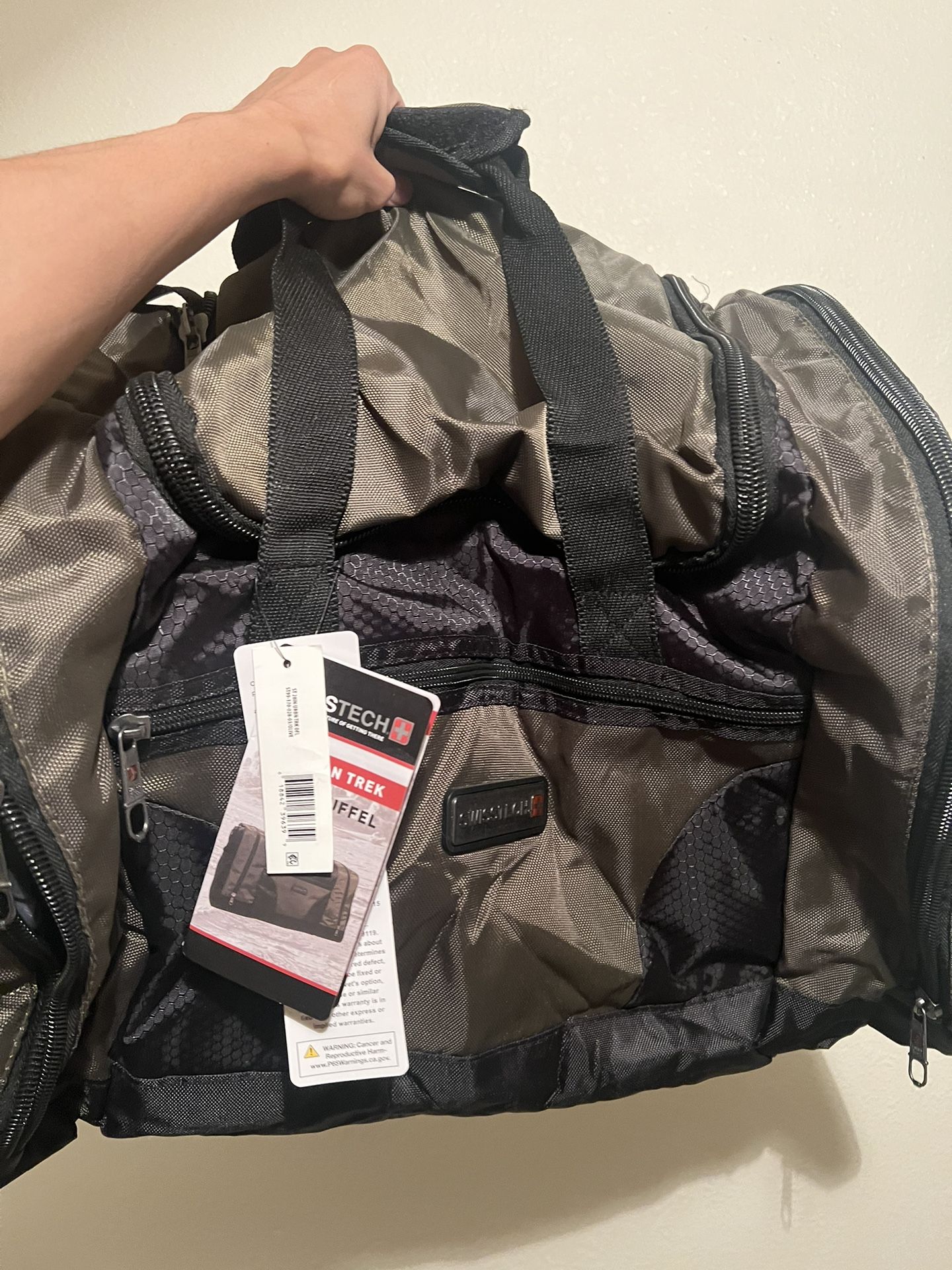 Swiss tech Urban Trek 28 Travel Green Duffel