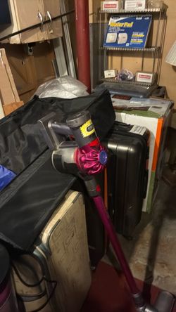 Dyson v7
