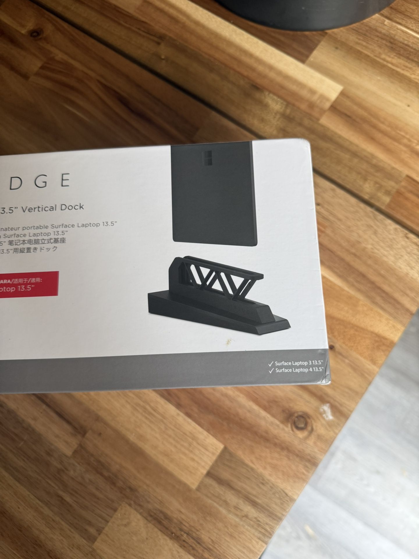 Brydge Surface Stand