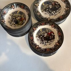 Christmas Dinnerware For 12