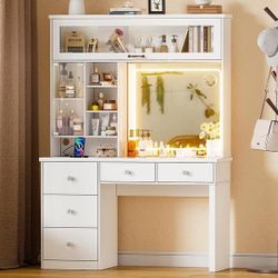 Makeup Vanity with LED Lighted Mirror, White Vanity with Large Shelves, 5 Drawers for Bedroom(No Stool)