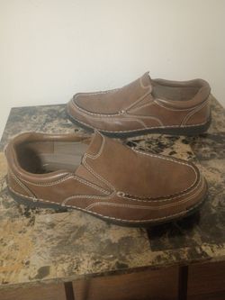 Izod Men's Memory Foam Charlie Slip-On Loafer Shoes, Dark Tan G/B Size 10