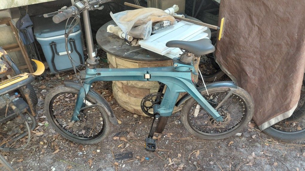 Fiddo X Foldable Electronic Bike