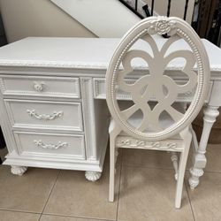 Disney Princess Collection Solid Wood Computer Desk with Chair 