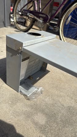Breaker box