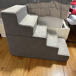 Large Pet Stairs for Bed – High, Sturdy, Great Condition