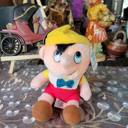 Vintage Walt Disney's Animated
Film Classic Pinocchio Plush Doll
Toy 8"