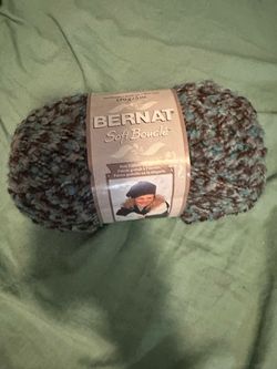 Bernat Soft Bouclé Yarn 140g