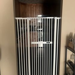 Dog/cat gate