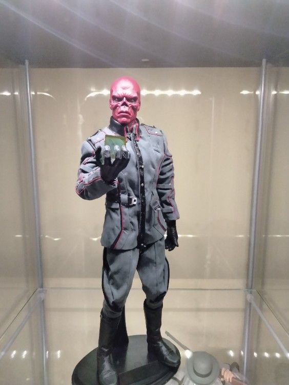 Hot Toys Red Skull 