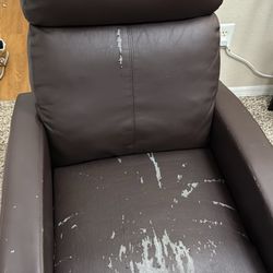 Faux leather Recliner - Needs to go by Apr 30