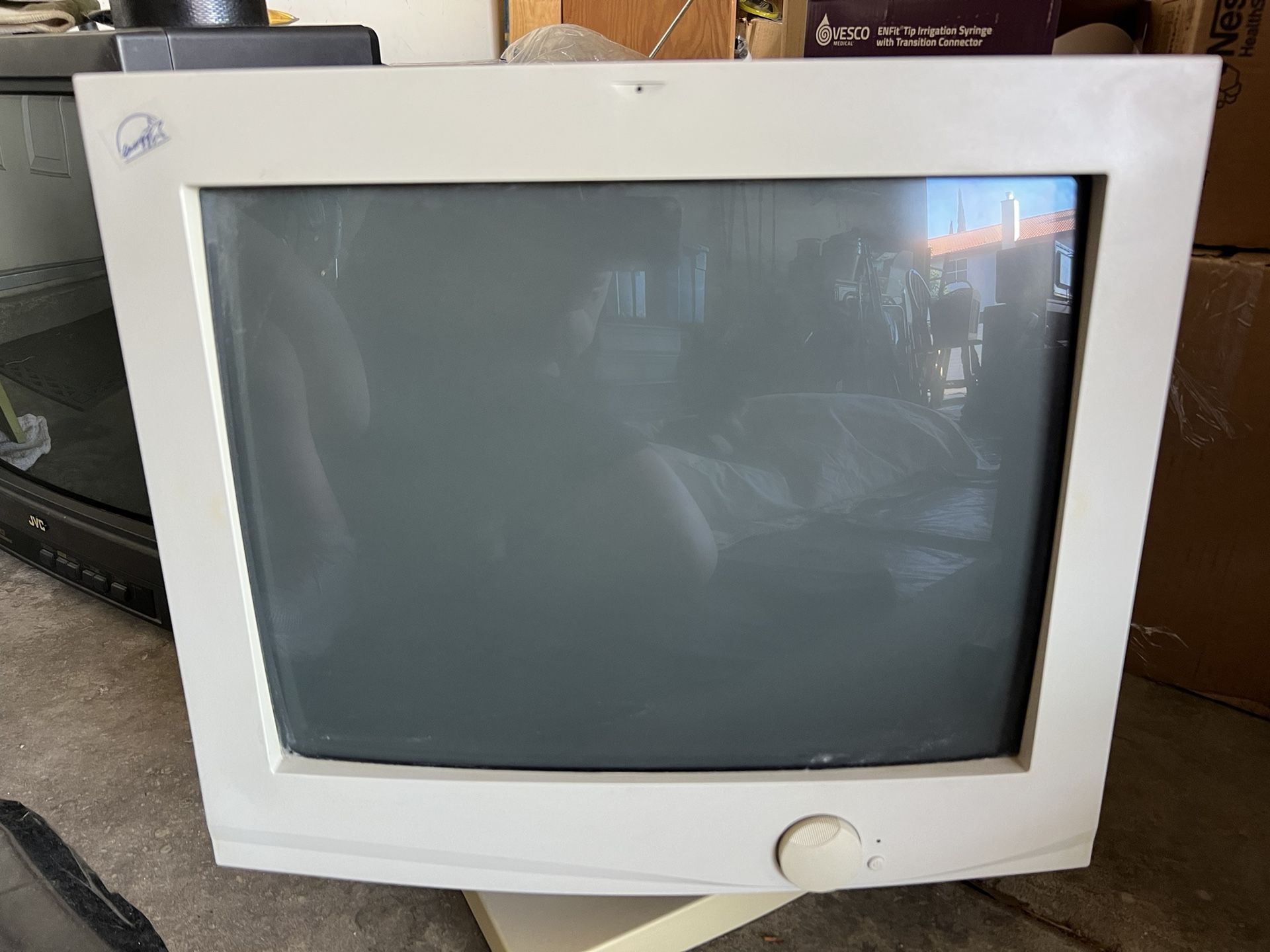 18” CRT Computer Monitor