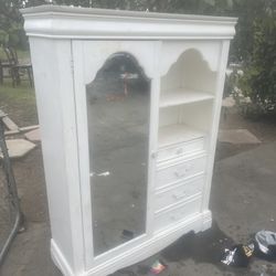 White Dresser With Mirror