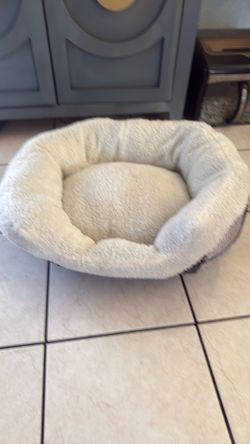 New small dog bed or cat very comfy