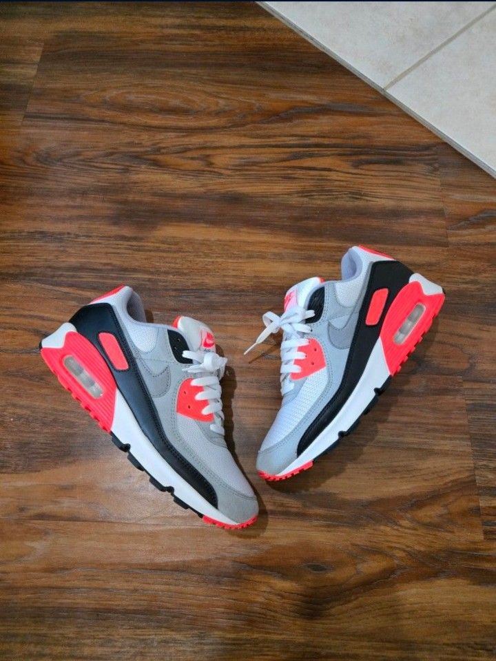 Nike Air Max 90 Infrared Size 10