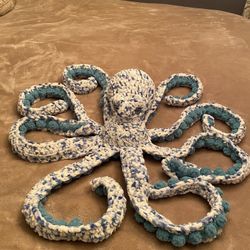 Plushie/octopus