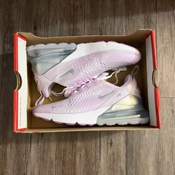 Nike air max 270 doll fuchsia sizes 6.5y & 7y