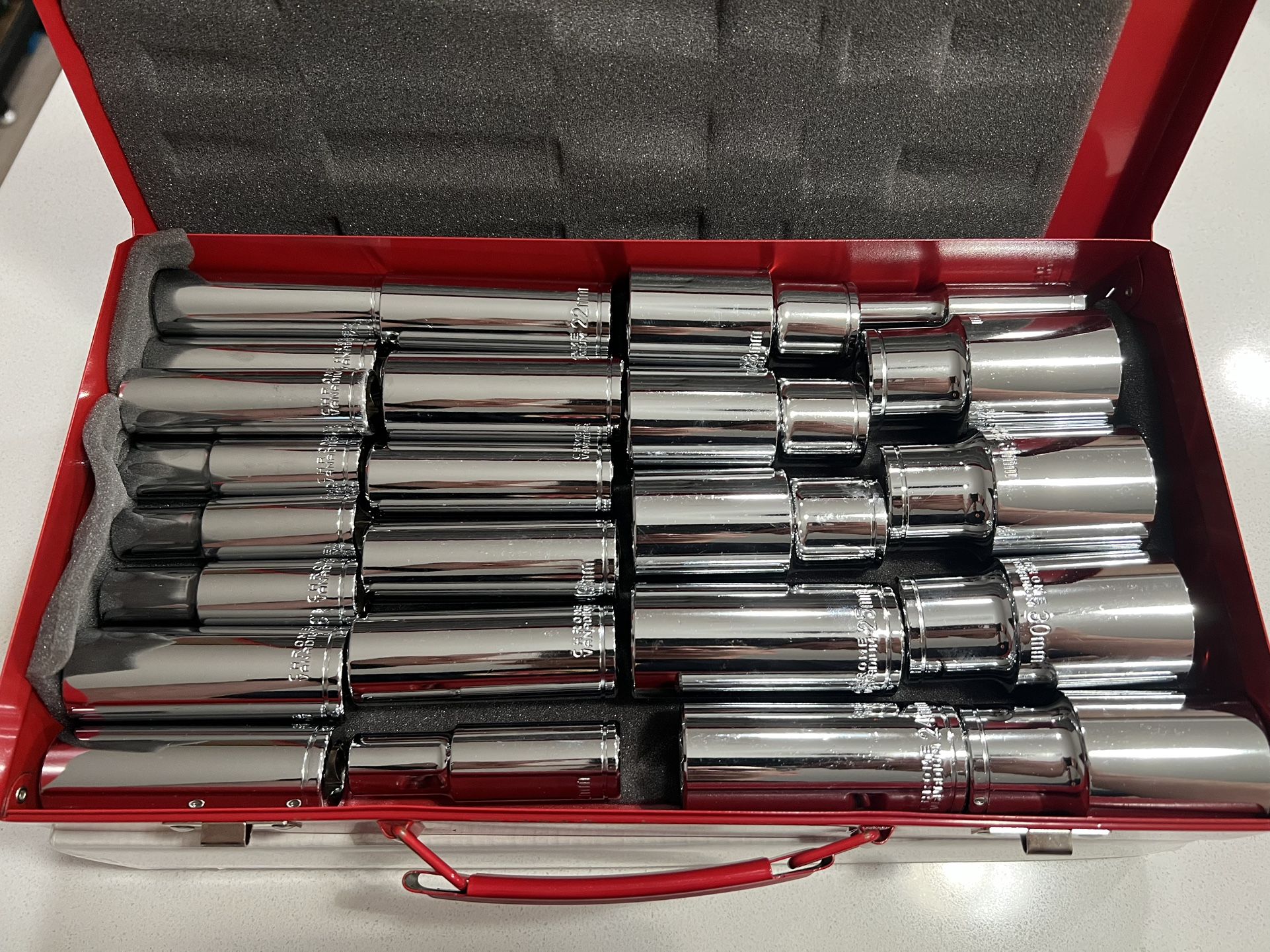 24 piece metric socket set