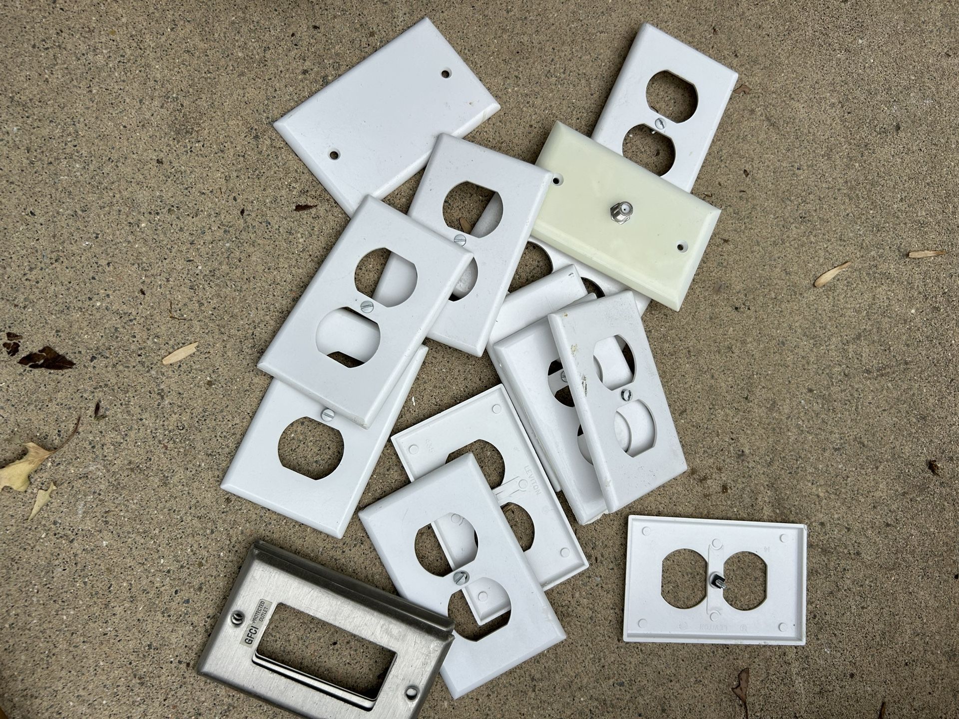 Outlet Plates