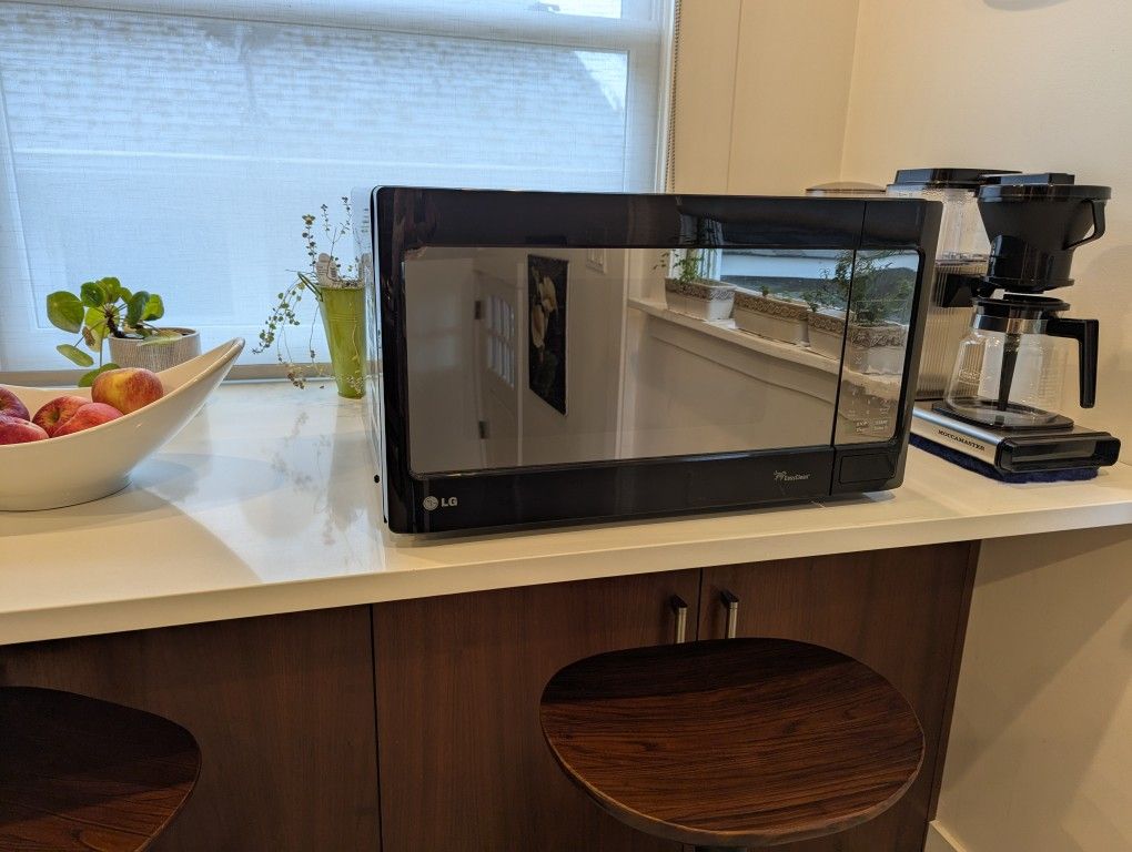 LG Microwave With Mirror Door