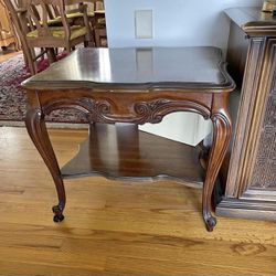 Vintage End Table/Accent Table