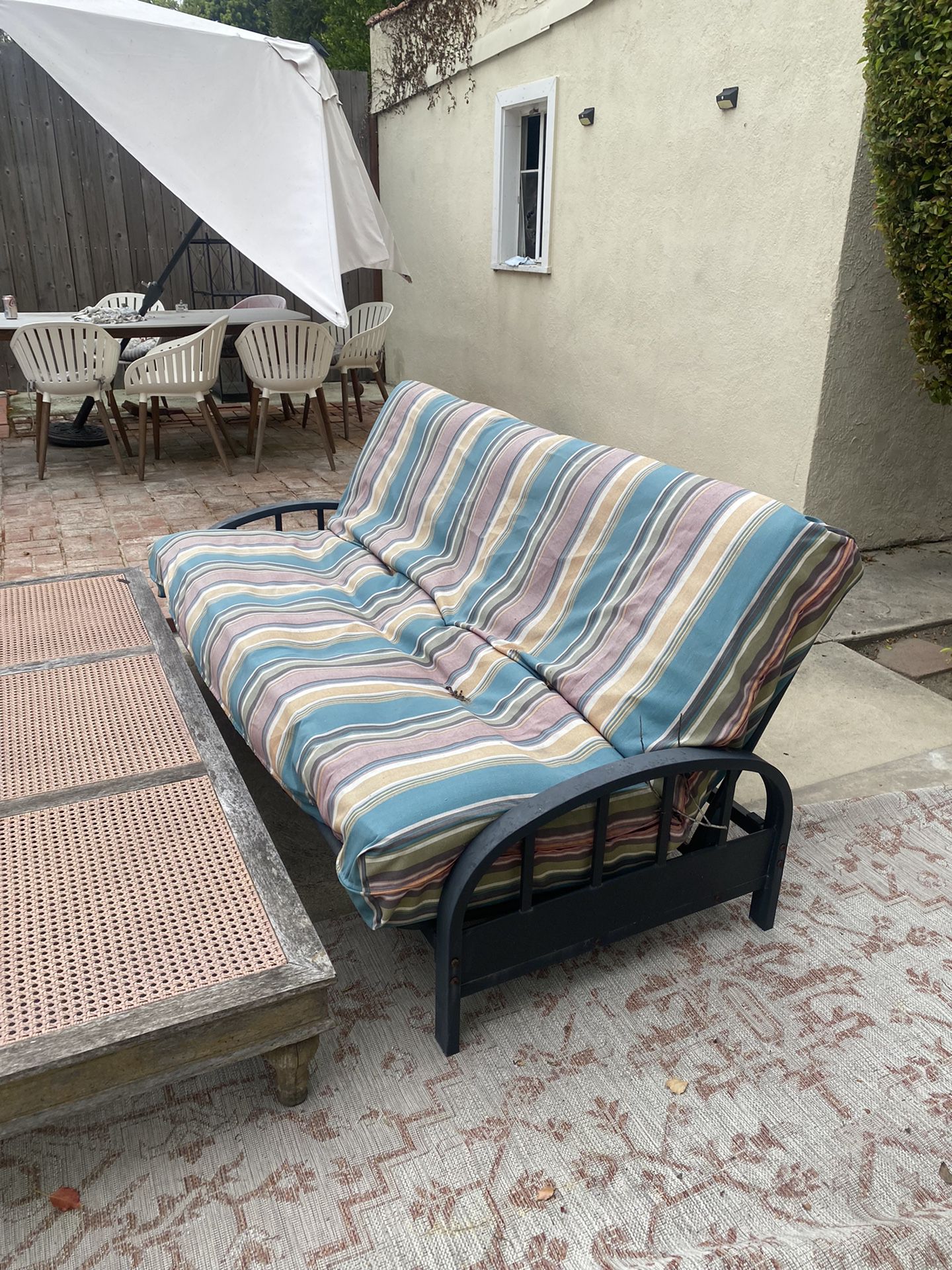 FREE FUTON for Indoor Or Outdoor Use 