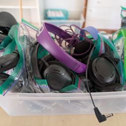 Lot Of Children's HEADPHONES 