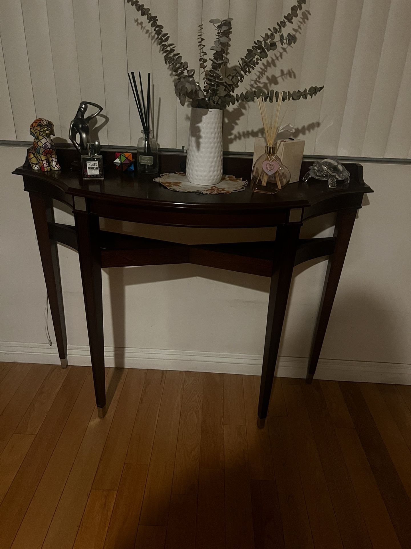 Accent Table