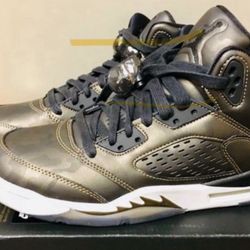 NEW JORDAN RETRO 5 CAMO BRONZE Size 7Y $100