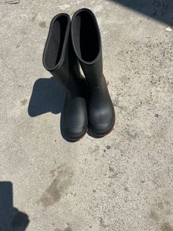 Kids Rain Boots Size 4